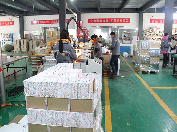 廠里---包裝盒制作