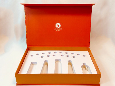 艾灸私護(hù)精品盒-燙金UV包裝盒定做 艾灸私護(hù)精品盒-燙金UV包裝盒定做