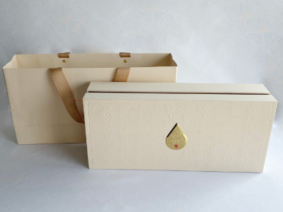 化妝品套盒-高端精品盒定制-禾詩(shī)曼