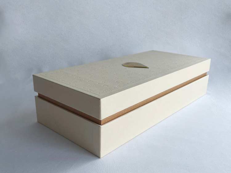 化妝品套盒-高端精品盒定制-禾詩曼