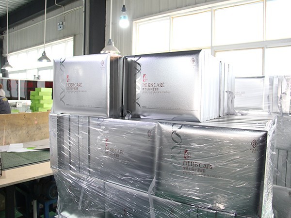 什么樣的化妝品包裝盒人們容易選擇